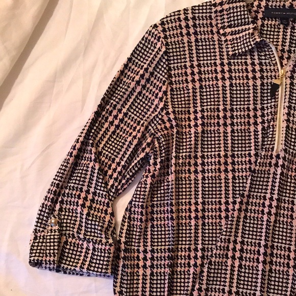 Tommy Hilfiger top - Picture 2 of 3